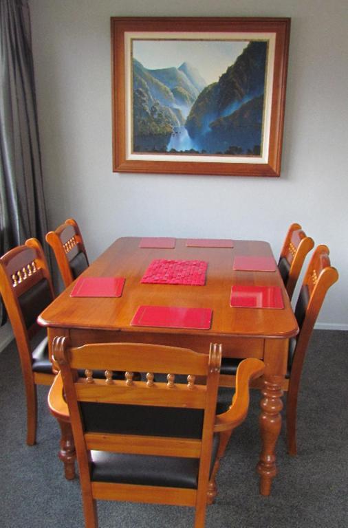Birchwood Cottages Te Anau Oda fotoğraf