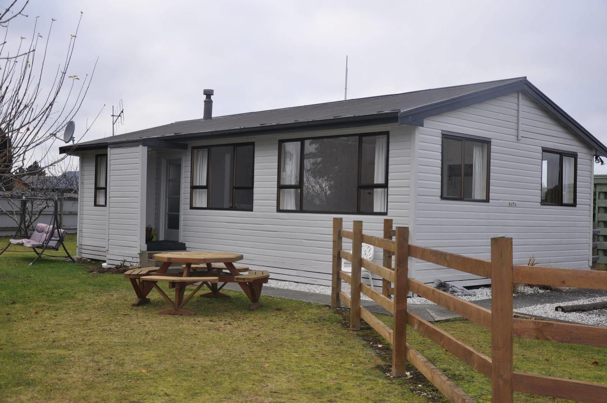 Birchwood Cottages Te Anau Dış mekan fotoğraf